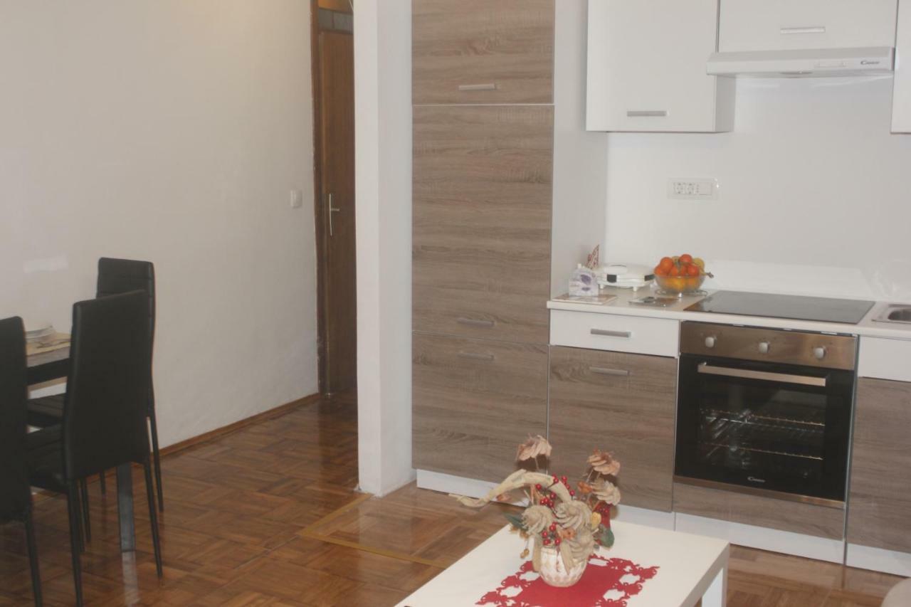 Apartman Jadranka Njivice Luaran gambar